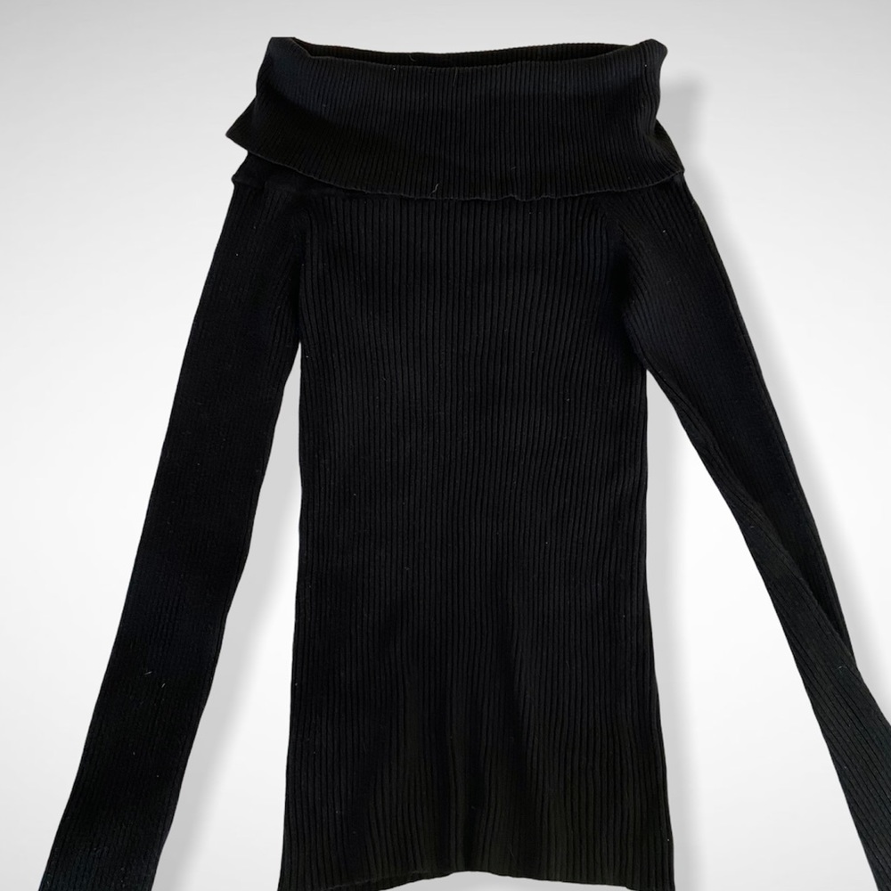 Forever 21 | off the shoulder sweater